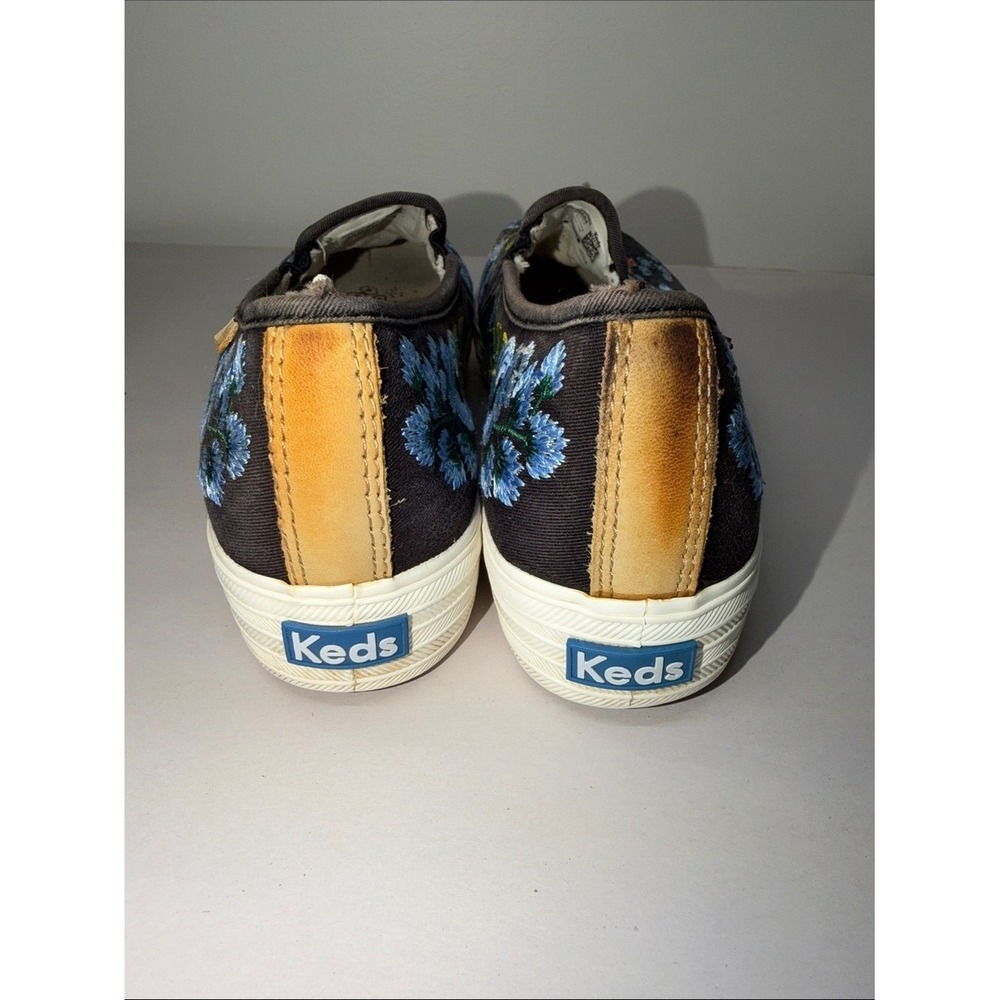 Floral Embroidered Slip-On Sneakers - Black - Picture 5 of 7